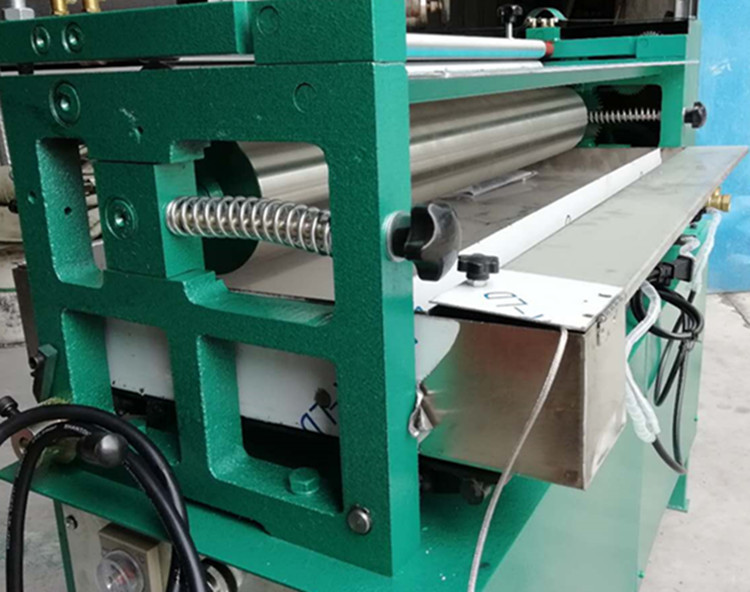 纸盒包装机械lr720简易热熔胶过胶机专业厂家,单面上胶带调速