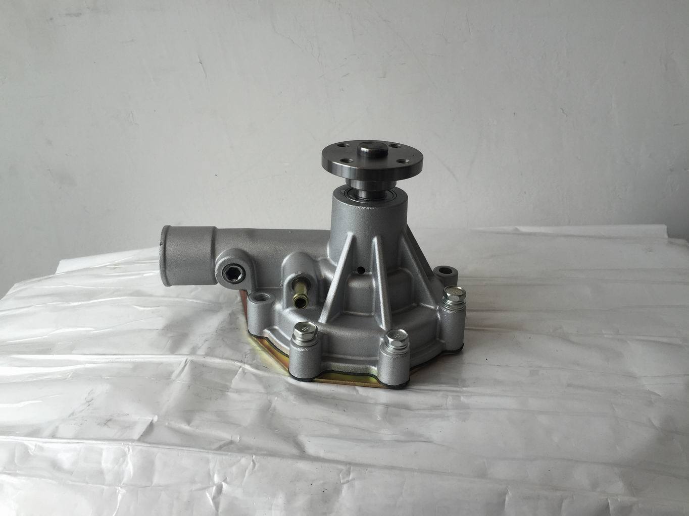 厂家供应 三菱发动机配件叉车水泵 s6s 32a4500020