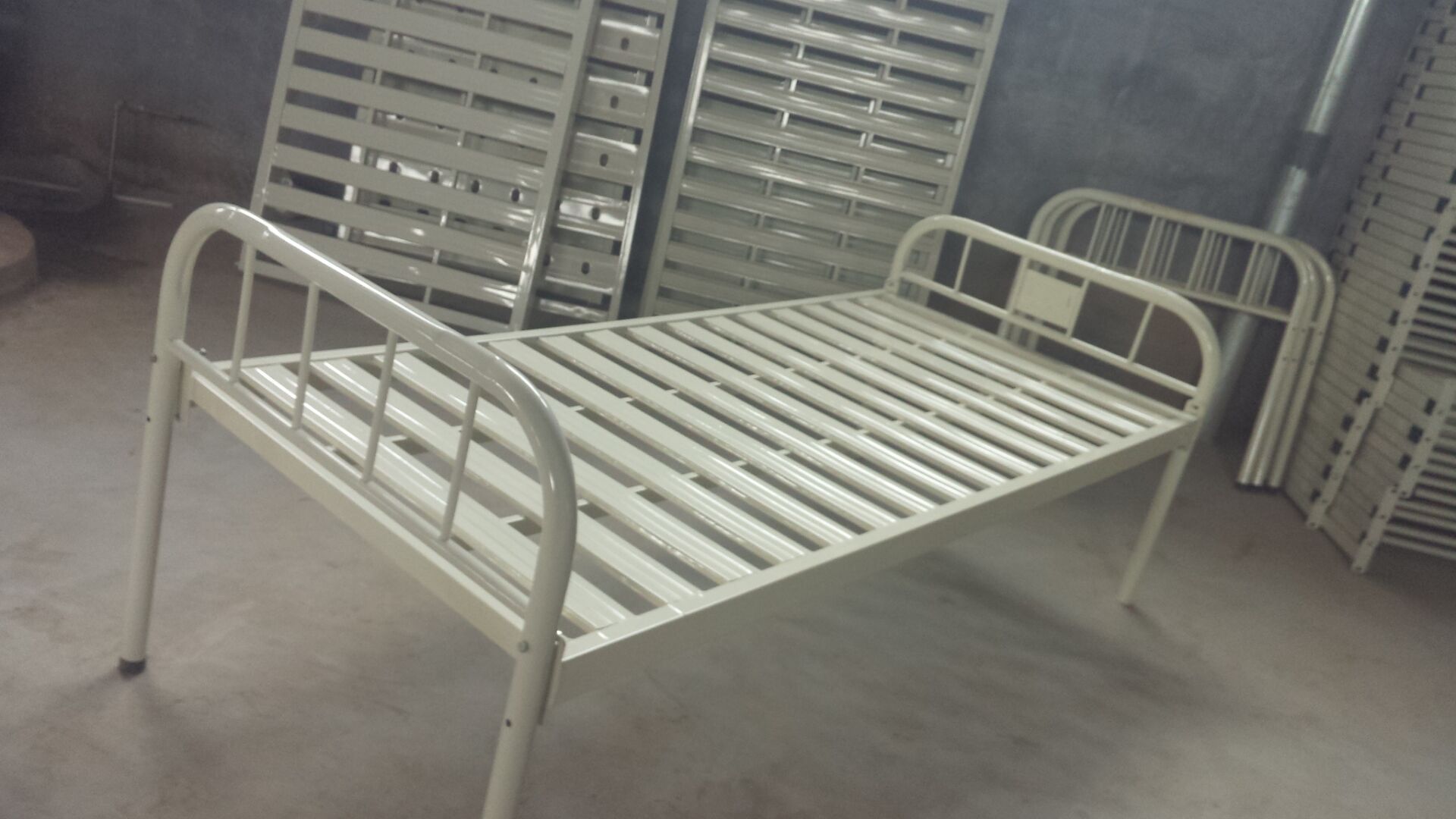 平板床平床稳定坚固金属床铁床头c型板床家用工地简易可拆卸床