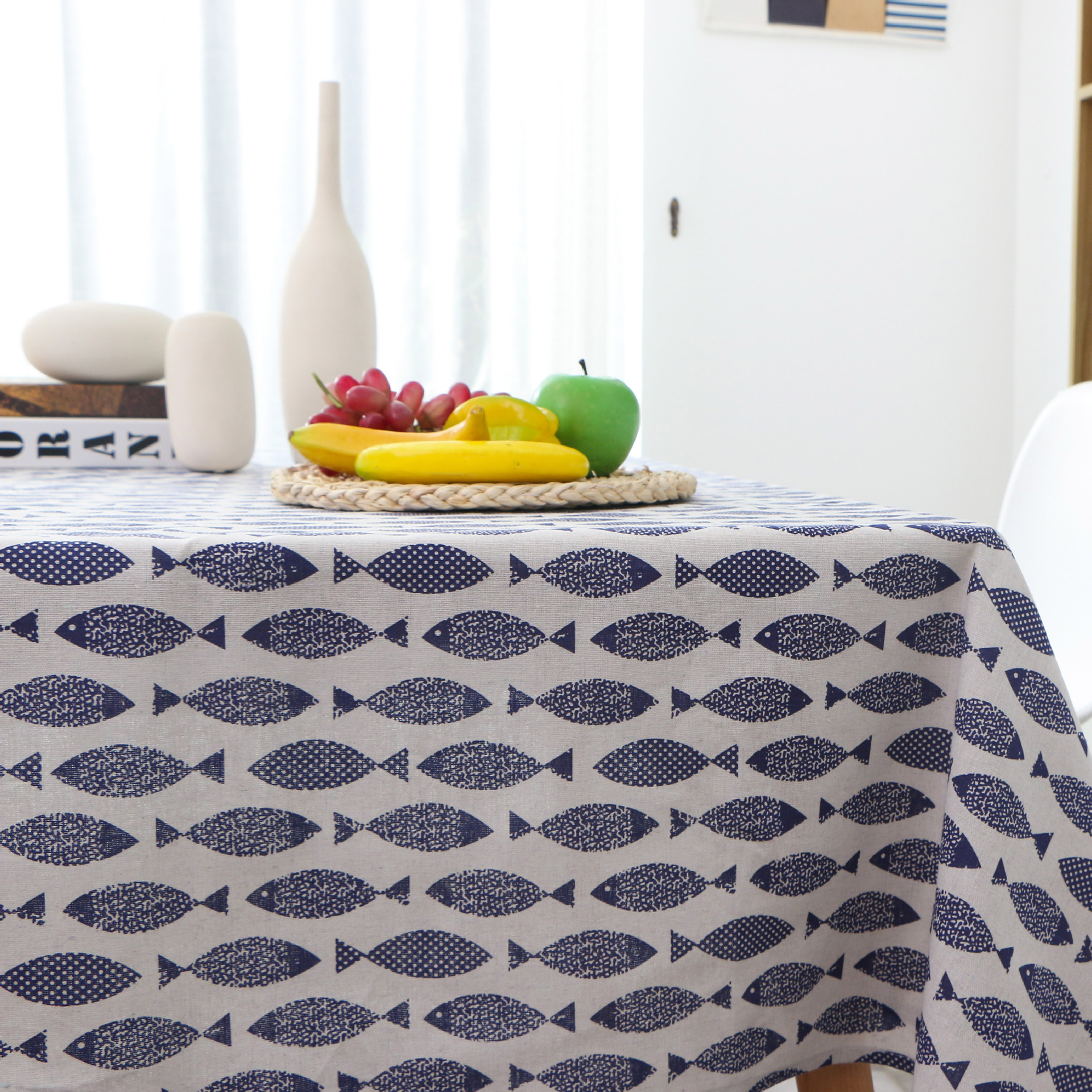 温馨提示:由于桌布款式较多,花型更新太快,拍照比较繁琐,所以未能上架