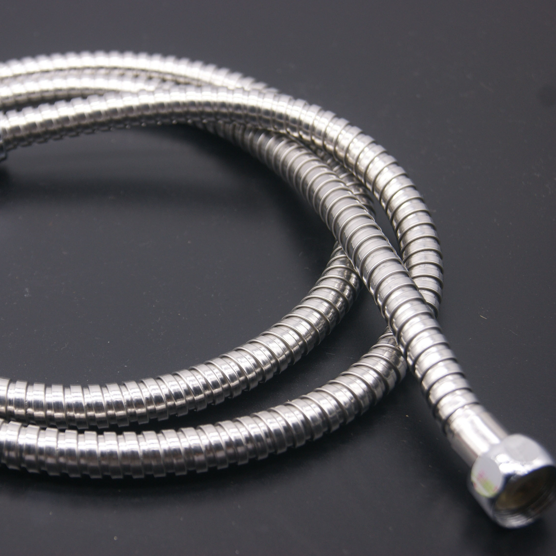 Distribution Wholesale Electroplating Double Buckle Shower Hose Encryption Shower Hose Handheld Shower Hose Wholesale