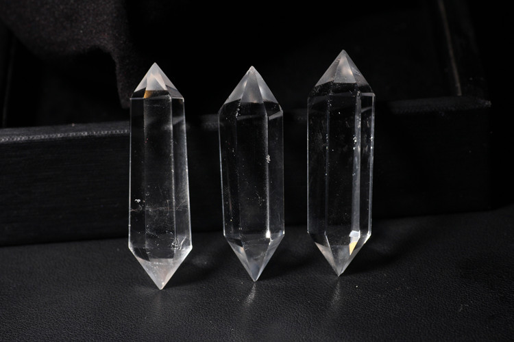 天然白水晶六棱柱批发 白晶双尖天然白水晶 消磁能量水晶石摆件