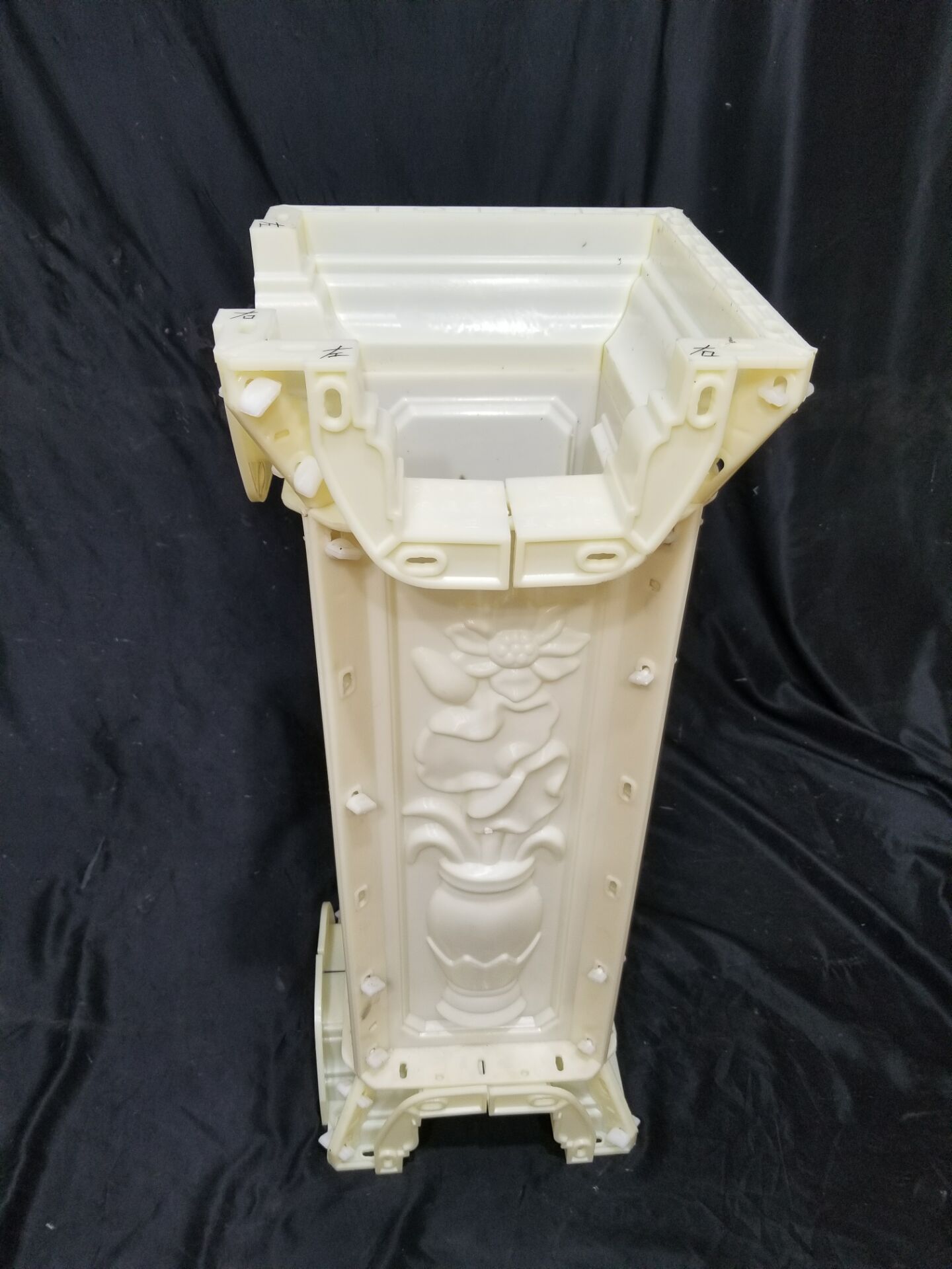 现浇模具批发欧式建筑水泥构件栏杆间隔柱方墩塑钢93高转角墩模具