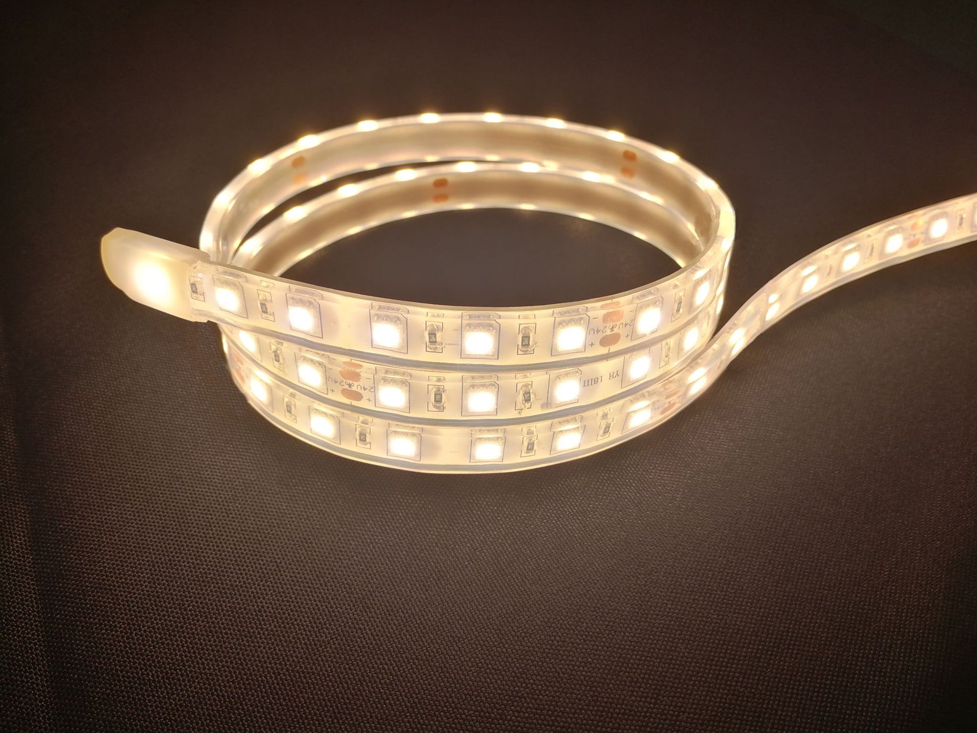 卷盘灯带硅胶灯带5050直排60灯24v防水硅胶透明led贴片柔性灯带