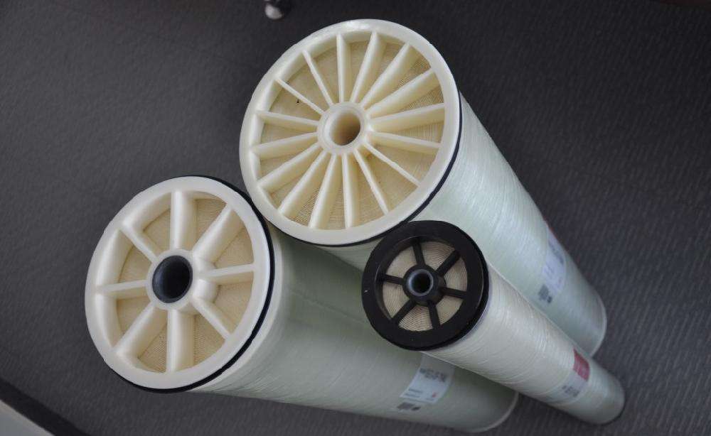 超滤膜厂家批发8040工业pvdf膜4寸6寸8寸水处理设备用专用膜组件