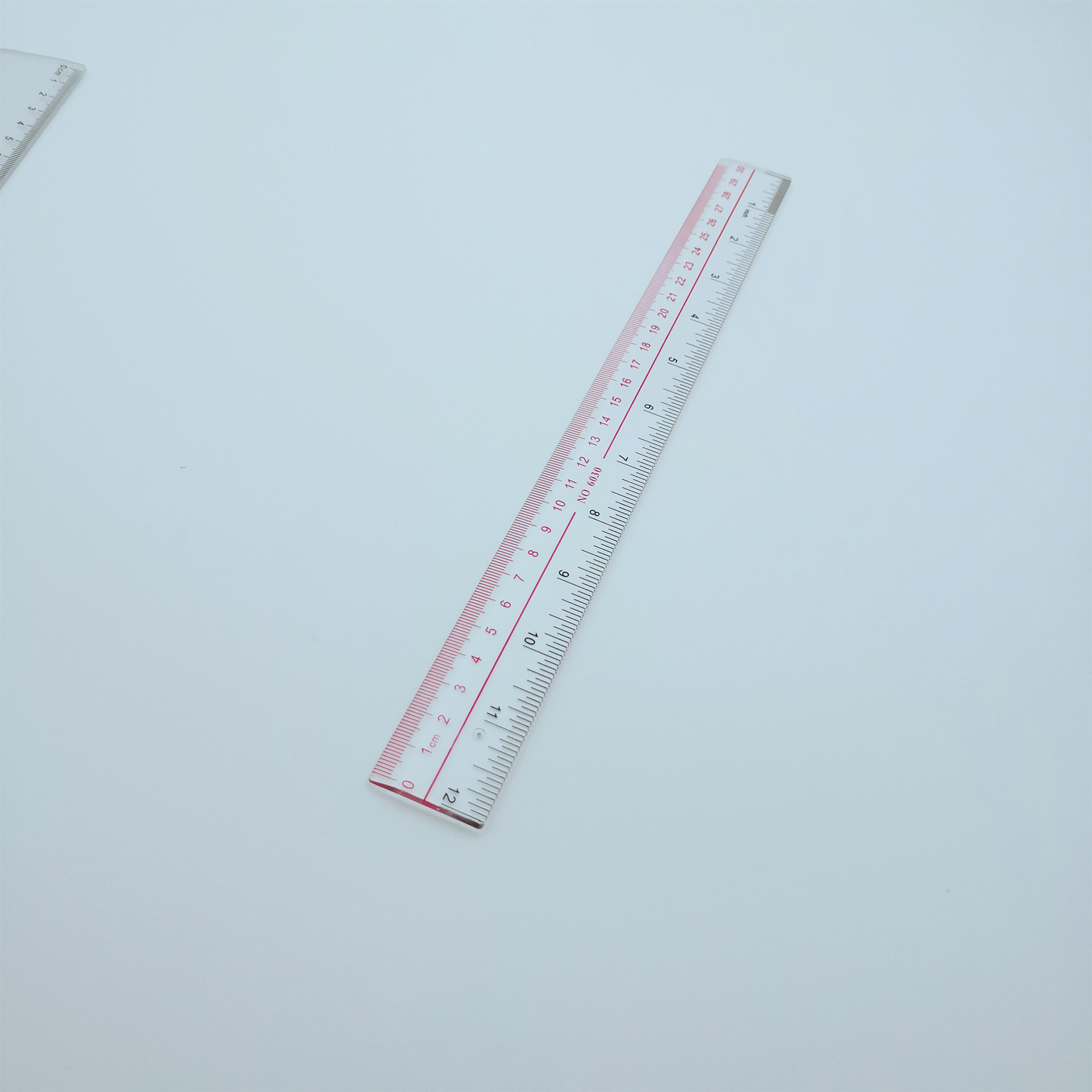 30厘米热销尺子双色直尺文具塑料尺20厘米尺子30公分直尺