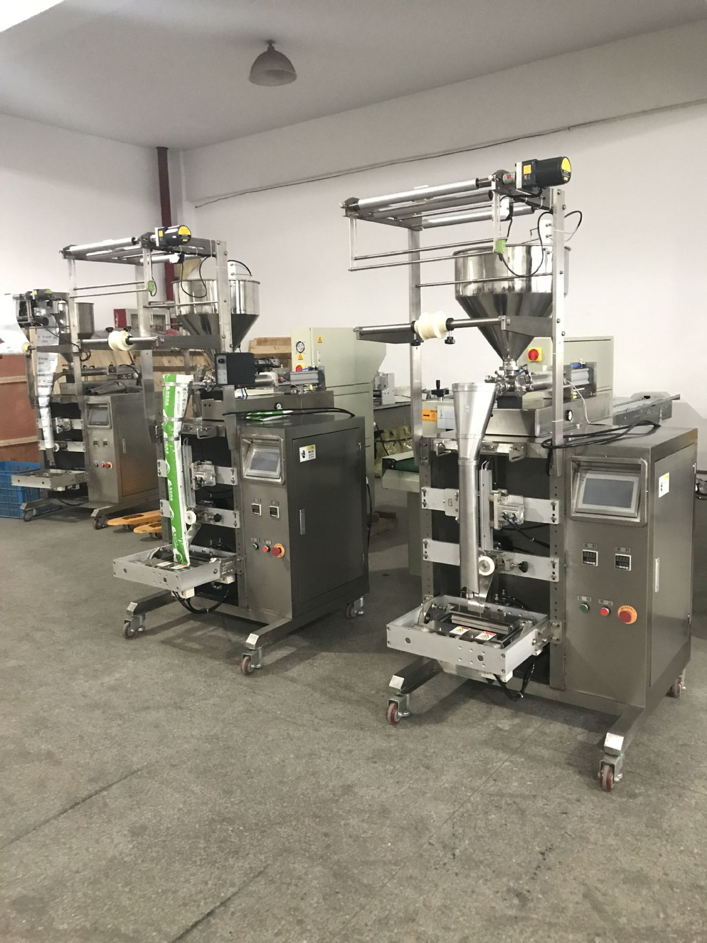 厂家直销全自动冰袋包装机,物流应急保鲜冰袋包装机 可定制机器