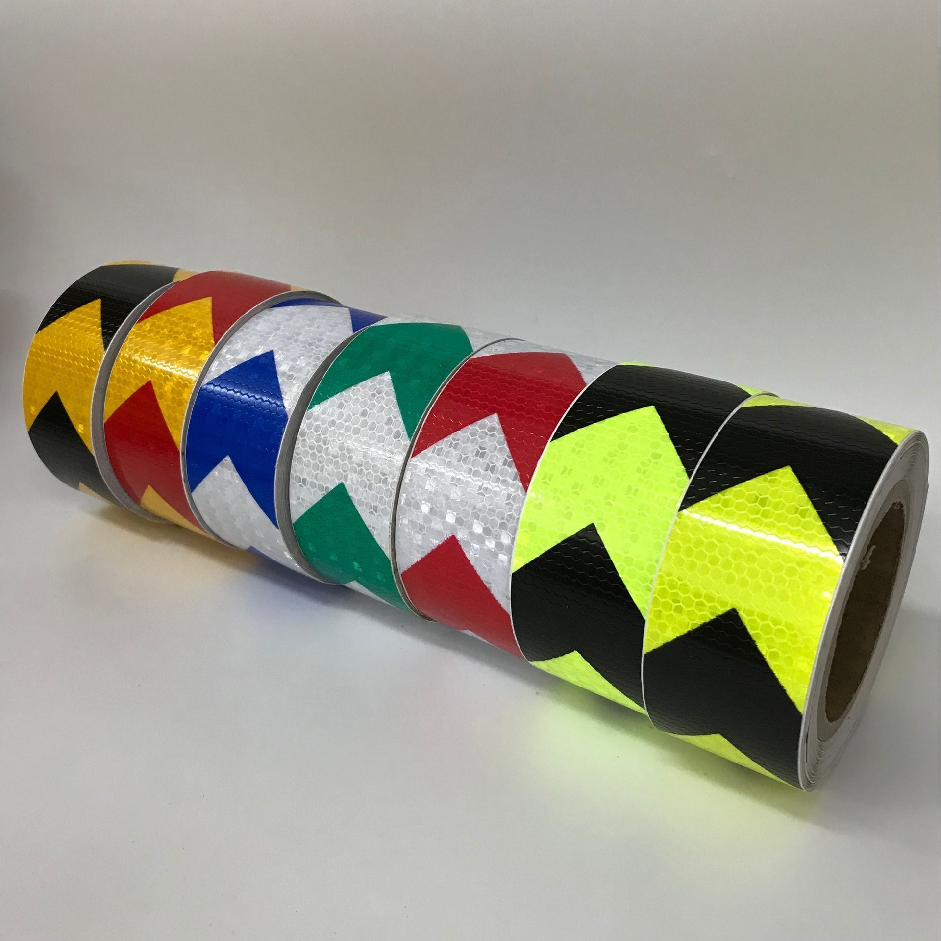 交通安全反光贴反光膜5cm宽50米长晶格高强反光贴黄黑箭头反光条