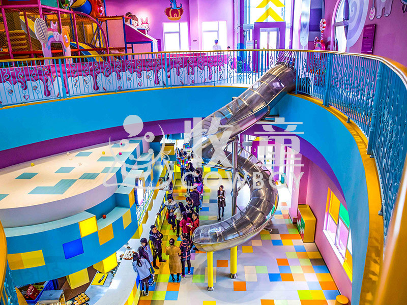 牧童大型商场消防滑道儿童室内游乐场非标旋转不锈钢滑梯定制