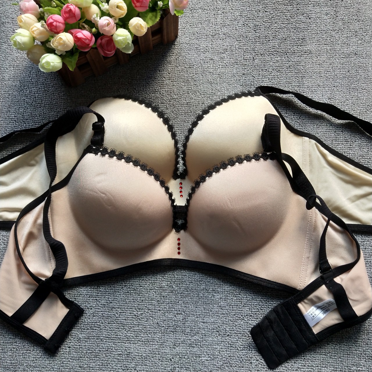 馒头杯平胸a杯文胸无钢圈小胸聚拢调整型收副乳聚拢无痕