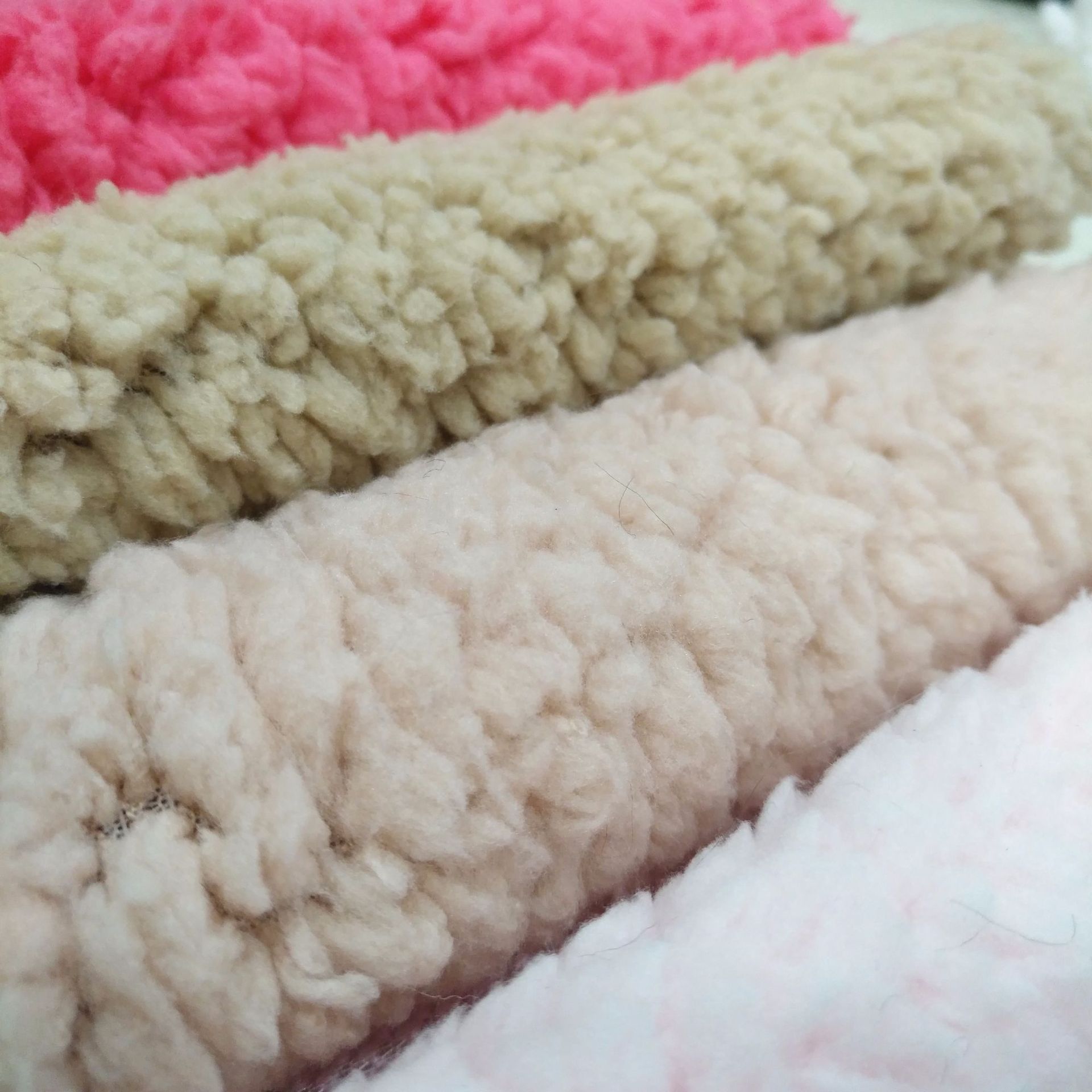 现货供应 针织仿羊羔绒面料 加厚泡泡绒超柔软家居服毛毯面料