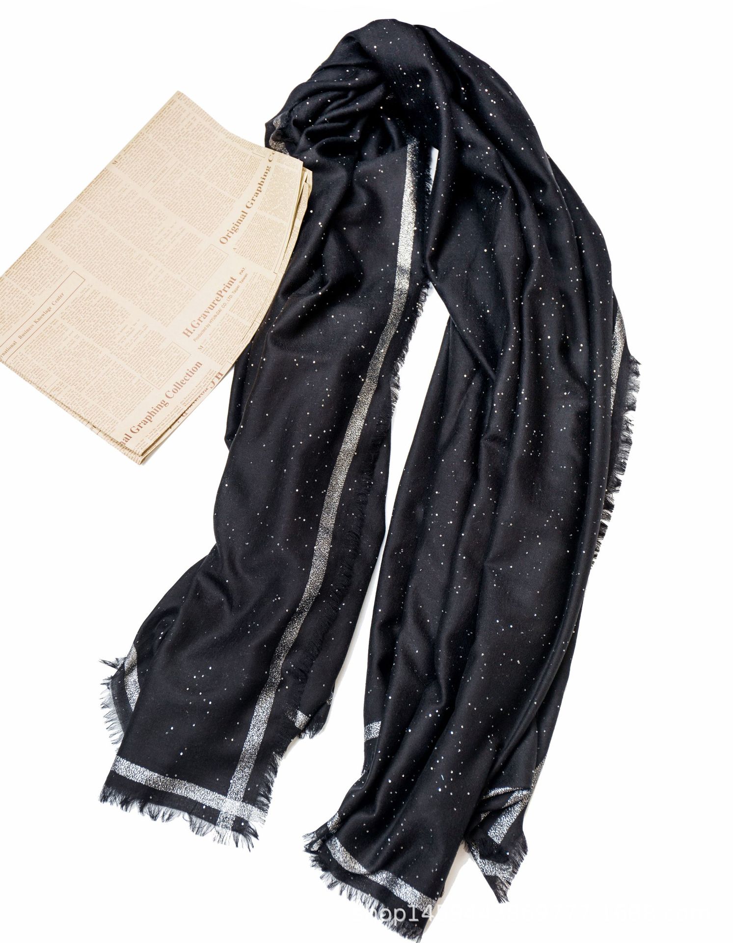 直播爆款璀璨星空 女羊毛羊绒围巾 秋冬轻奢亮片黑色韩版披肩现货