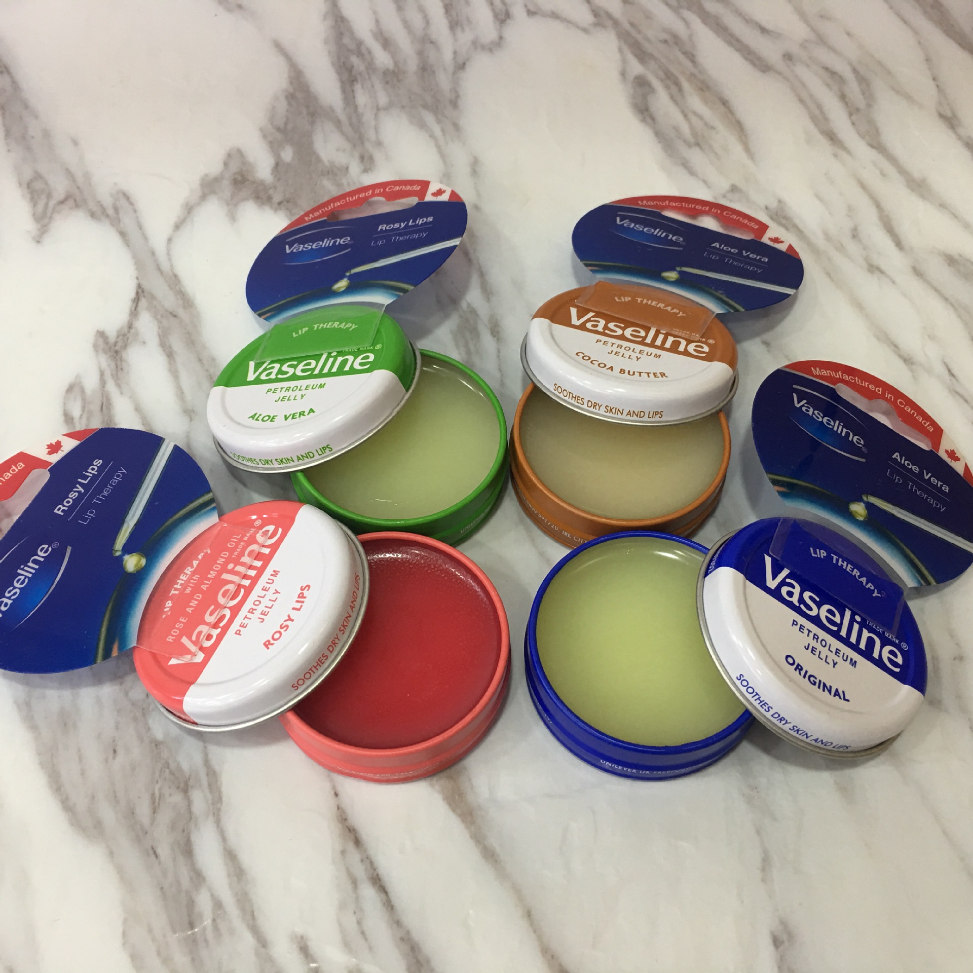 凡士林润唇膏补水滋润保湿护唇膏20g防干裂淡化唇色铁盒