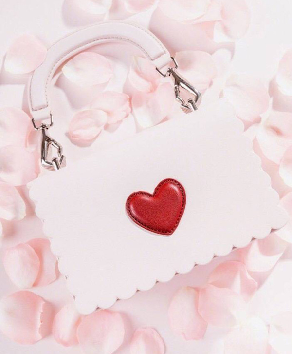 新款个性粉红甜心手提包女甜美爱心萌系单肩斜挎包网红同款小方包