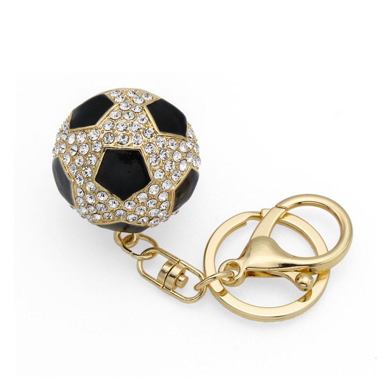 Metal Diamond Sports Football Key Ring Personalized Three-Dimensional Rhinestone Ball Car Key Ring Ornament Gifts