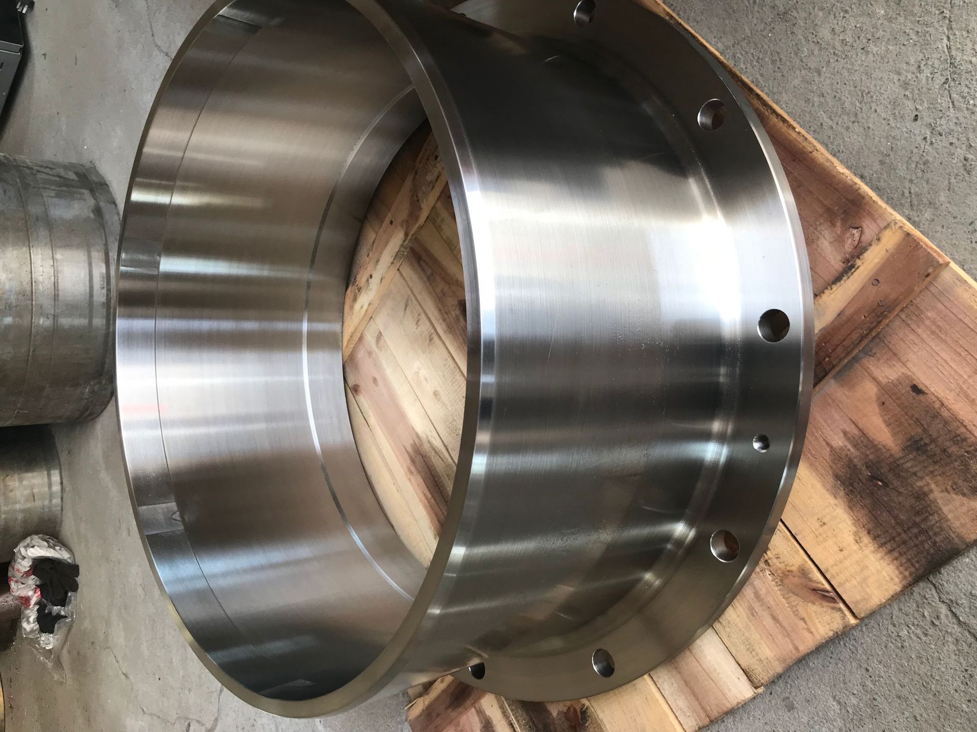 尾轴白钢套(艉轴白钢套)