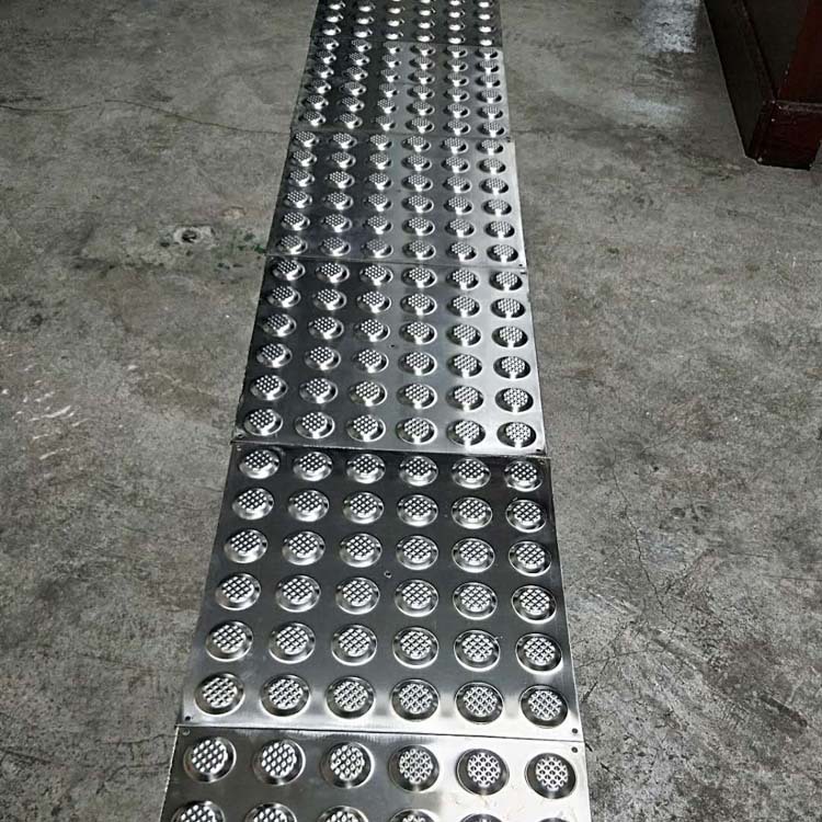 东莞盲道厂家批发正材不锈钢盲道砖 300*300mm 304不锈钢盲道板