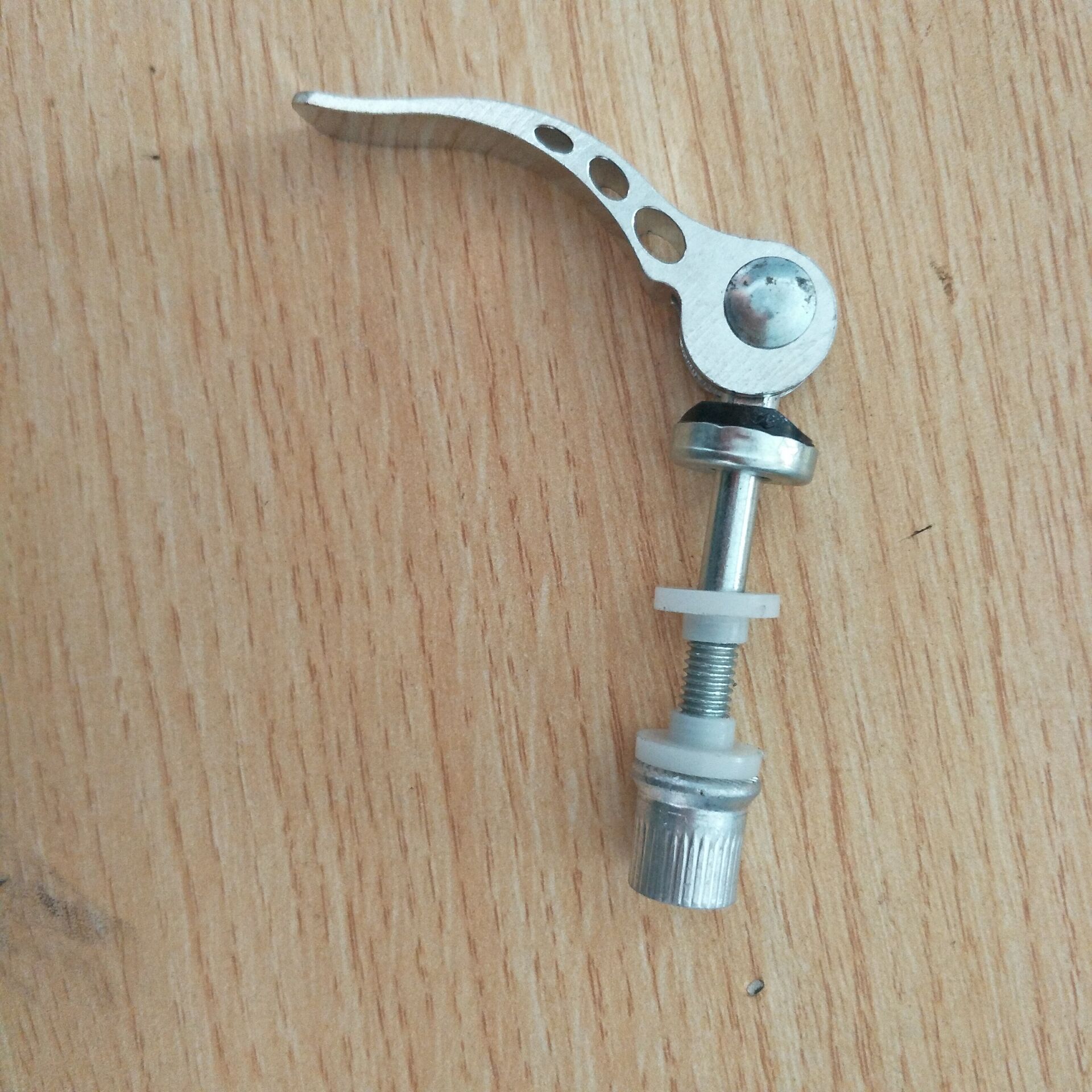 自行车快拆杆快斜杆自行车山地车快拆扳手铝合金座管夹m6x65