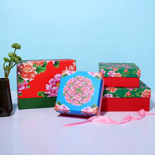 时尚流行福字凤舞牡丹花礼品包装盒 街拍潮流东北大花袄礼盒现货