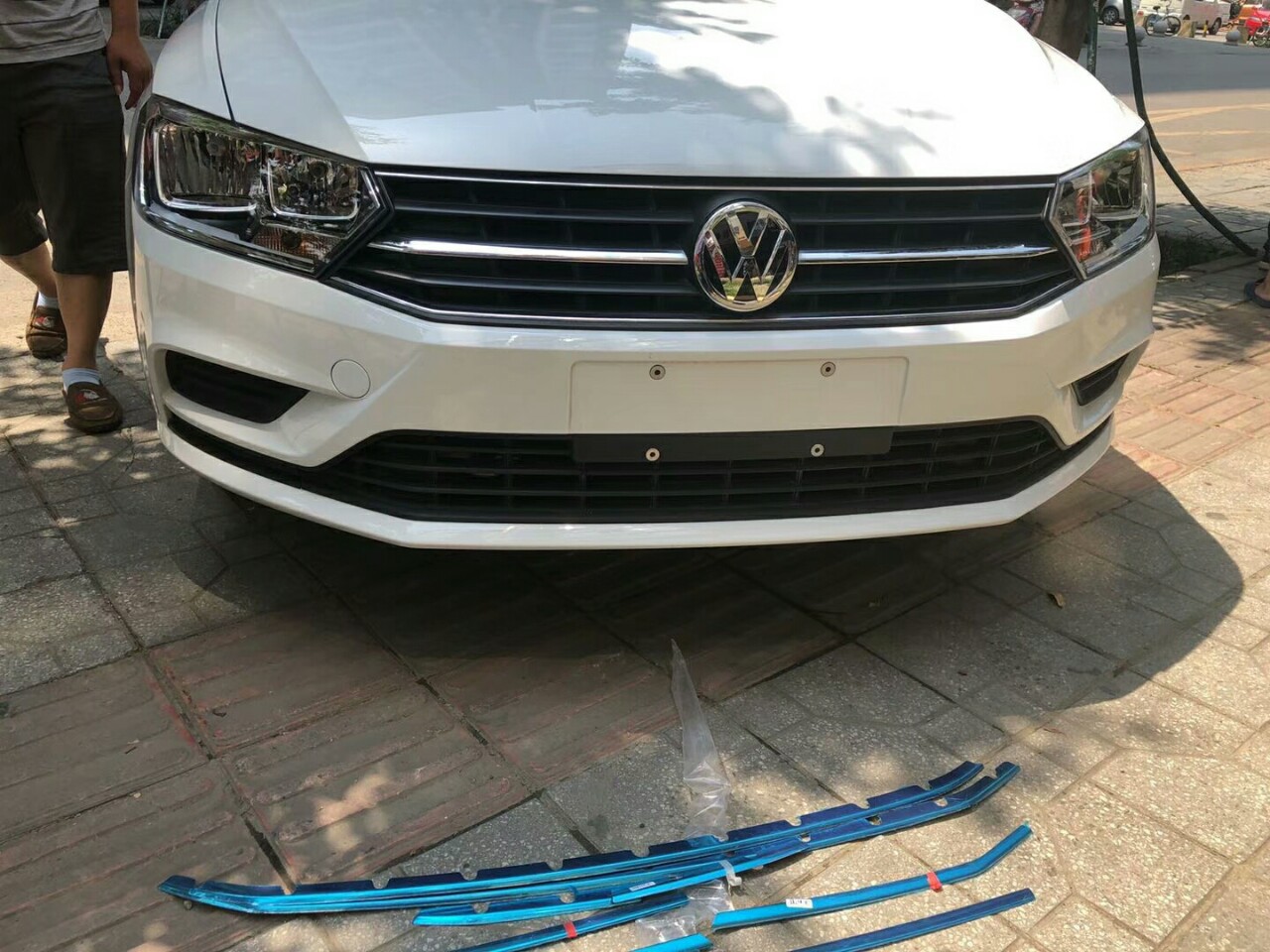 专用于大众16-18款全新宝来中网亮条宝来中网框装饰亮条改装