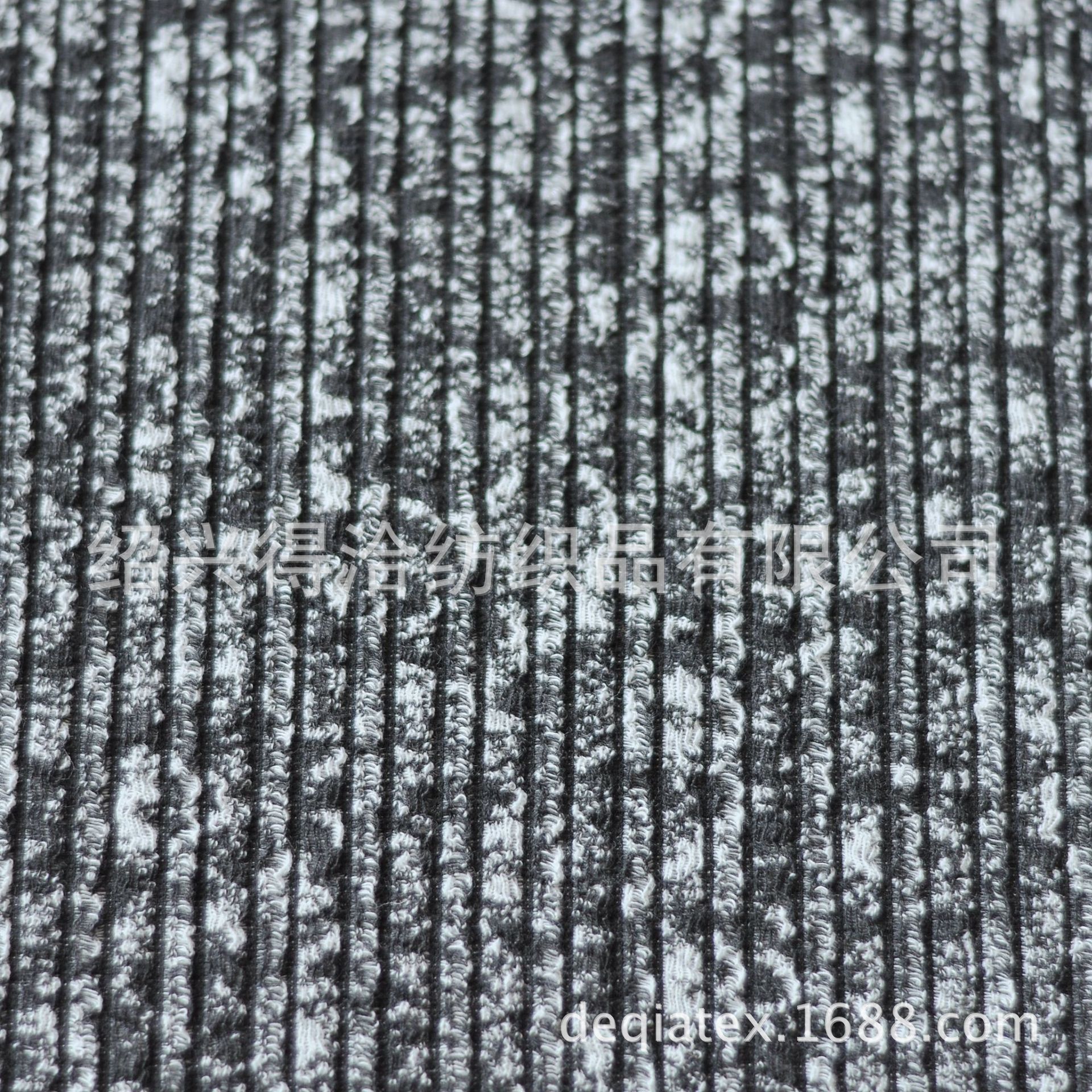 新款人字针织提花 经典人字纹针织女装上装职业装时尚服饰面料