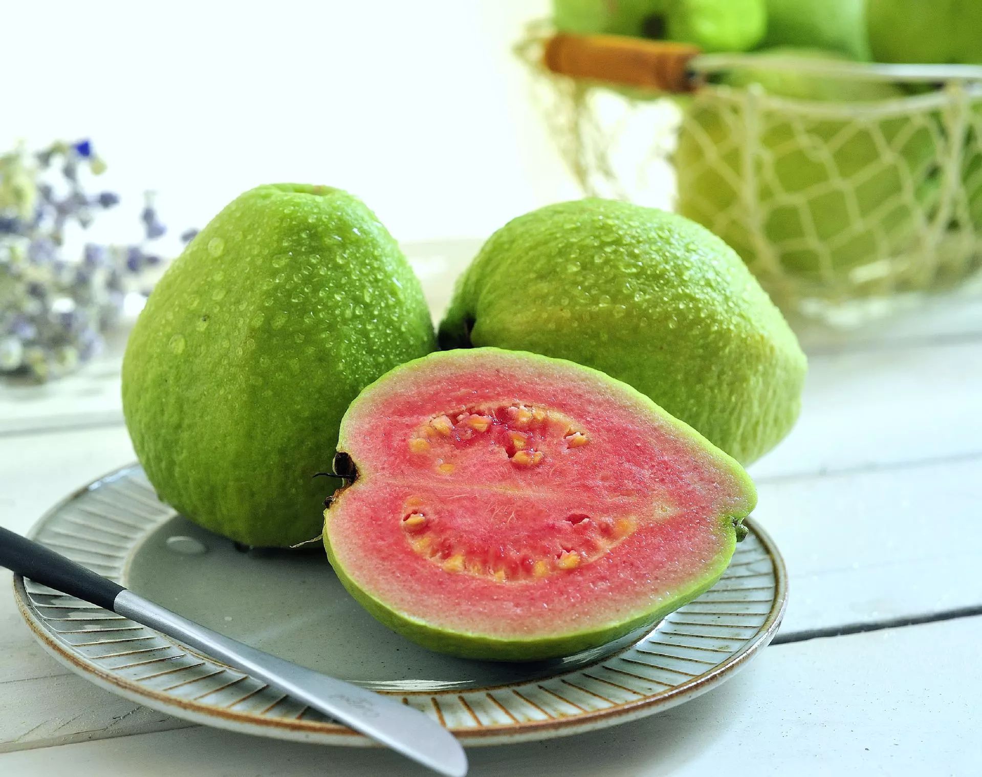 新鲜台南红心芭乐番石榴水果一件代发批发普通包邮