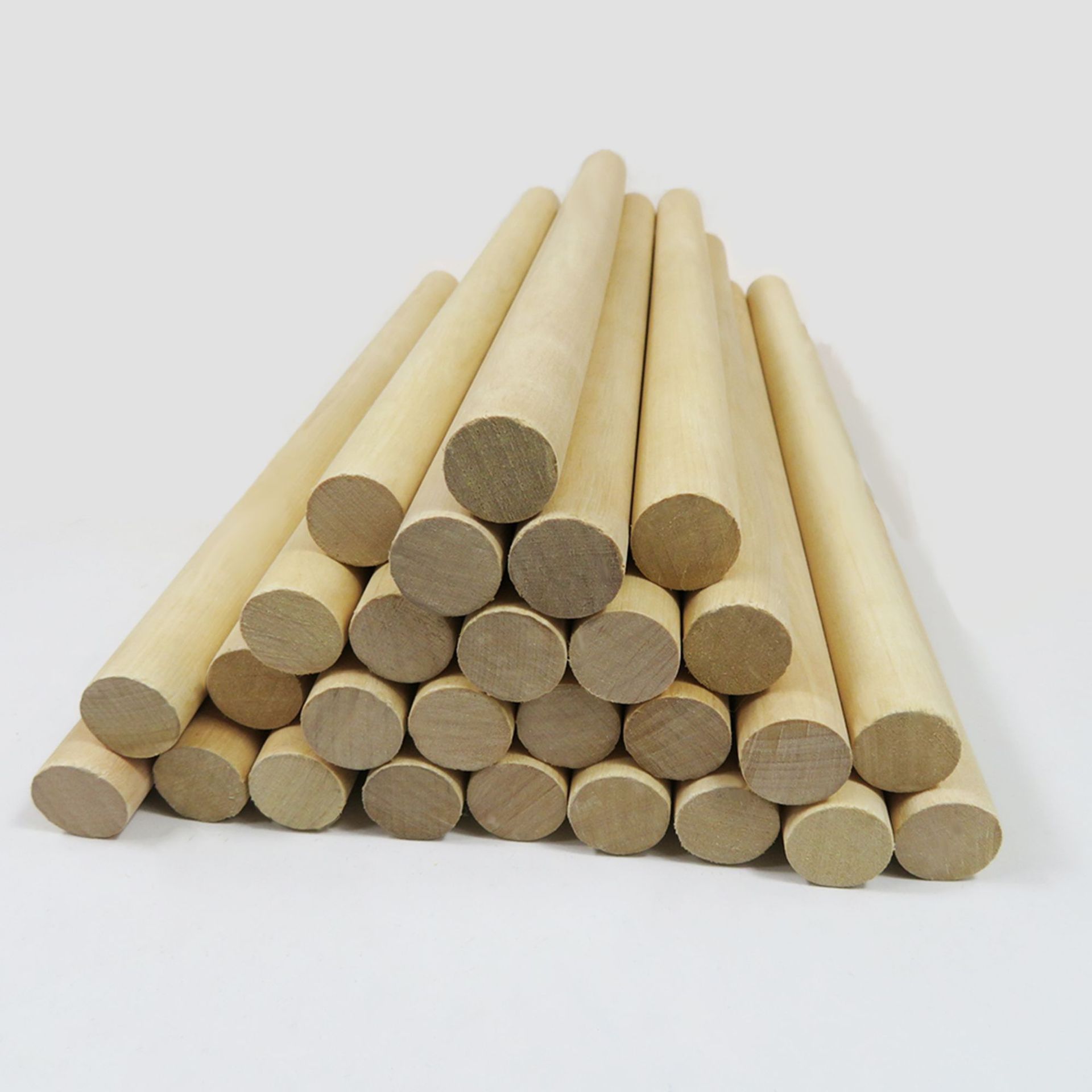 厂家直销优质圆木棒打孔深加工各种木质细圆棒木质工艺品圆棒木棒