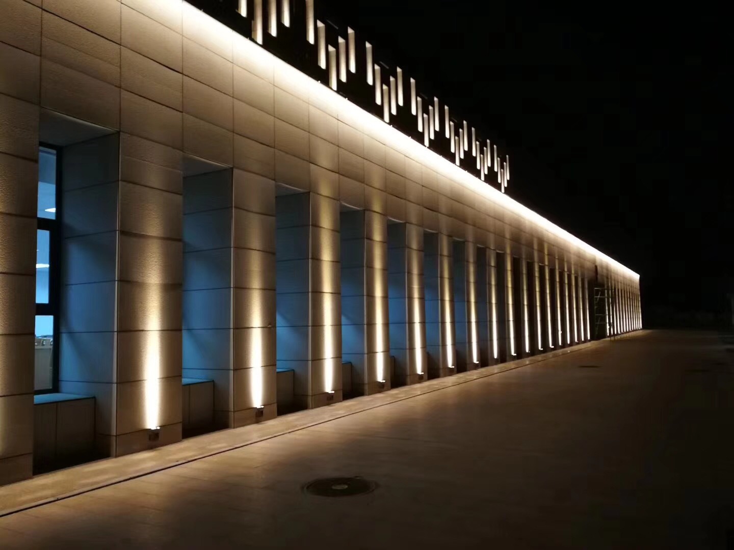 楼体亮化圆形上下照壁灯户外壁灯户外单头壁灯cob双头壁灯led壁灯