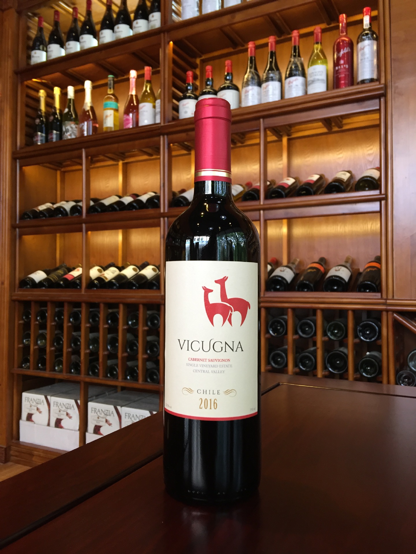 智利 原瓶进口 vicugna 维琪娜金羊干红葡萄酒 批发 招商