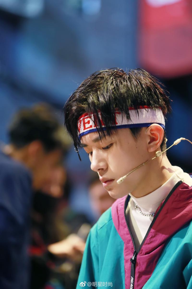 厂家直销明星易烊千玺同款发带针织运动防汗发箍男女夏季跑步头箍