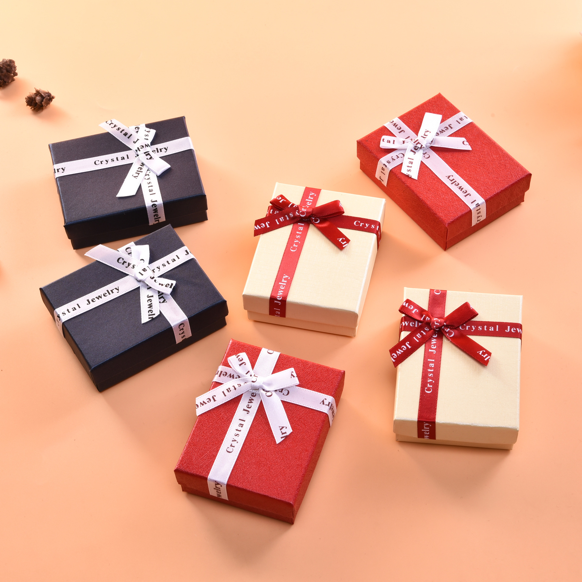 工厂饰品盒批发蝴蝶结首饰盒各种特种纸小包装送礼盒支持定制代发