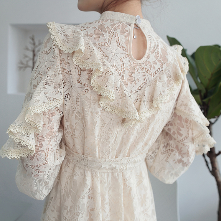 [钱阿姨]春季新款韩版气质圆领花边星星蕾丝堆堆袖2018女装连衣裙