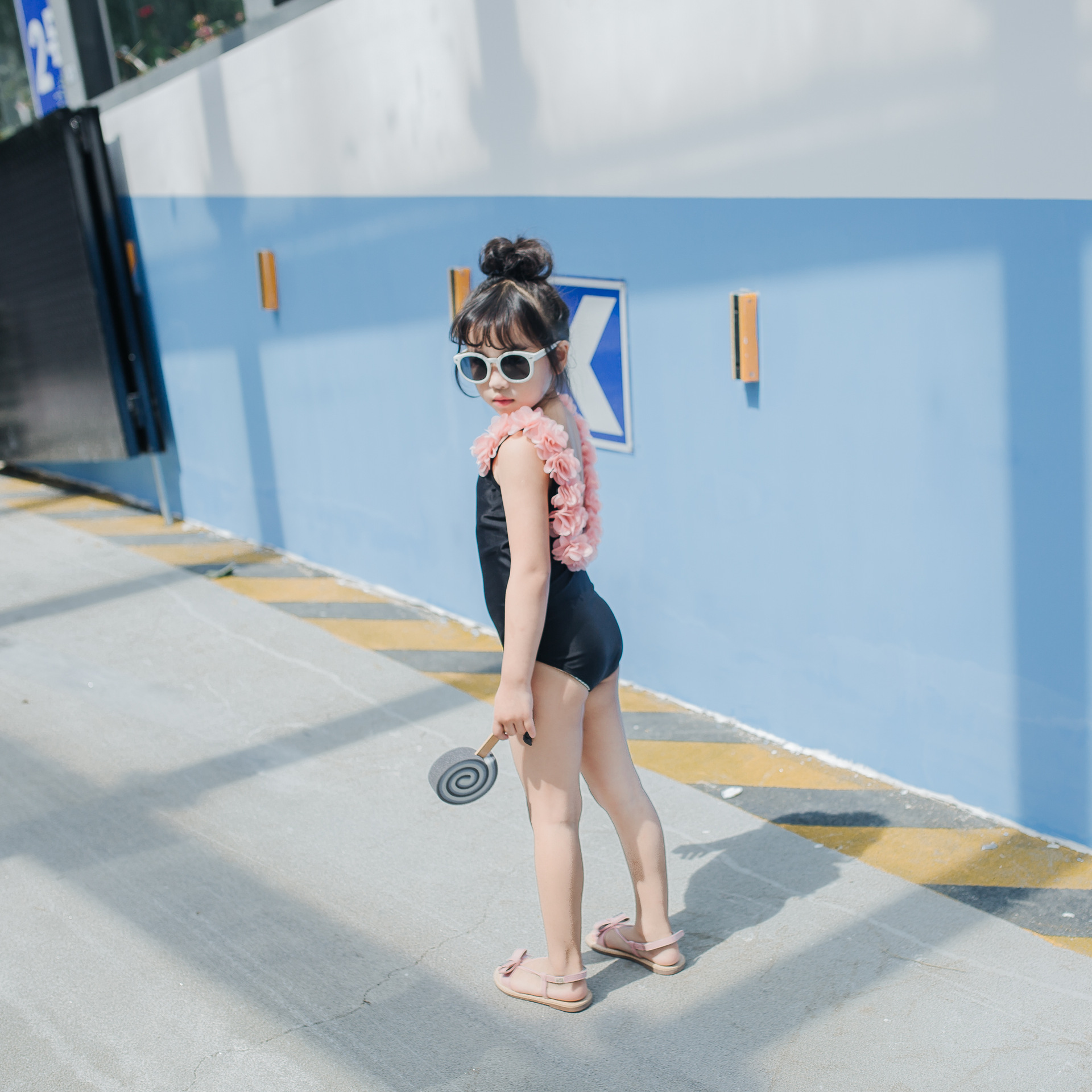 连体紧身显瘦露背花朵亲子泳衣