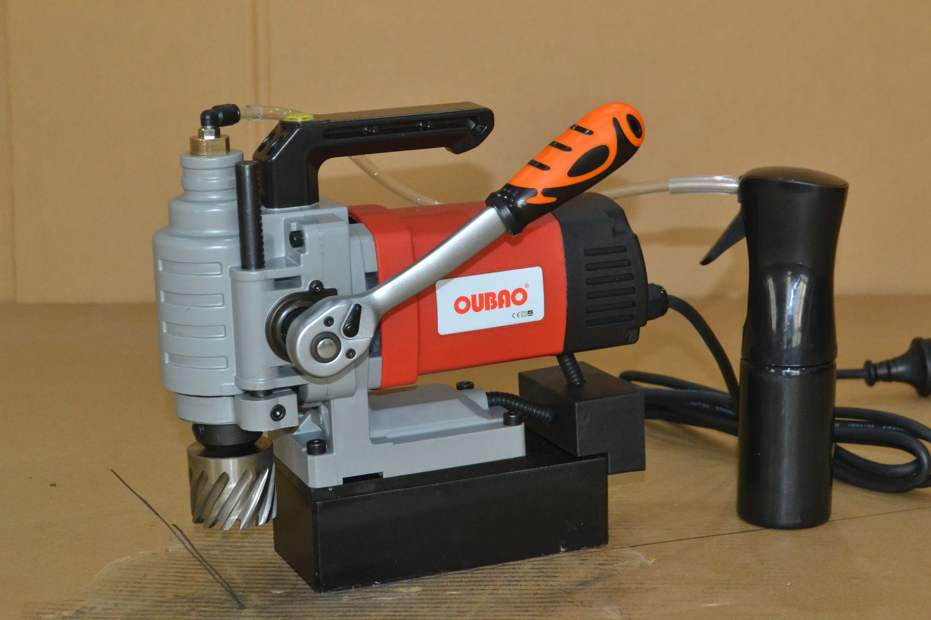 上海呈祥供应 迷你微型磁座钻孔机kgf-35bh 空间狭小作业 磁力钻