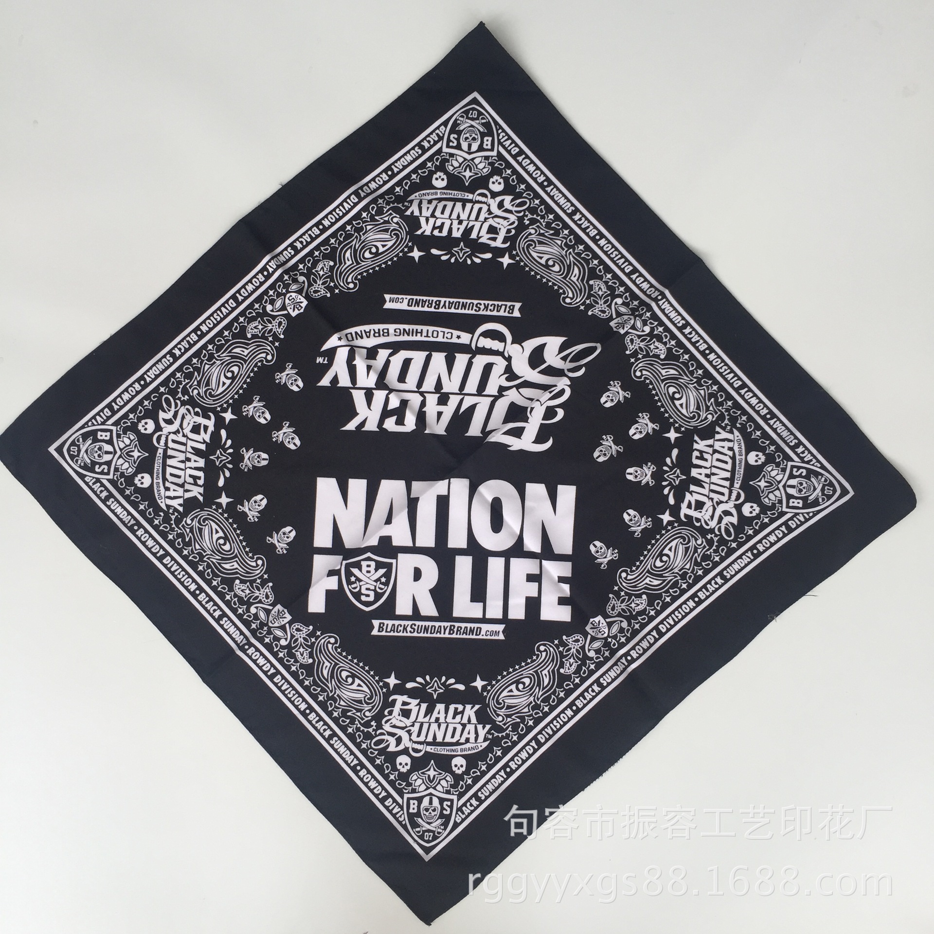 定制 全涤头巾 全棉印花大手帕 全棉 腰果花 字母logo 出口品质