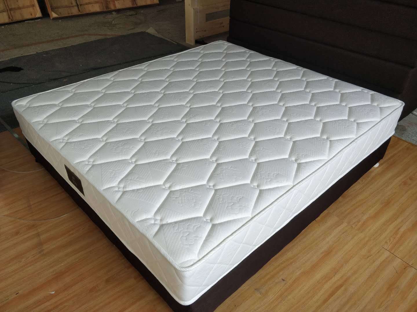 独立袋装精钢弹簧床垫五星级酒店特价软席梦思家具厂家直销批发价