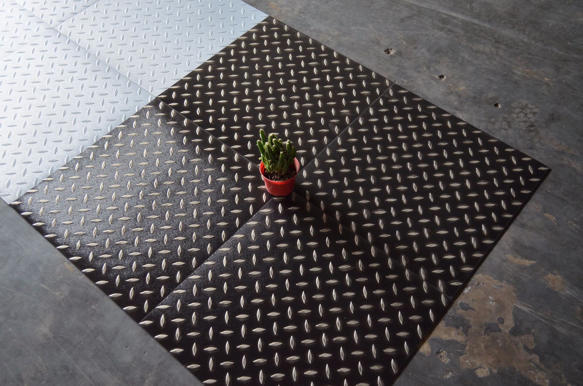 pvc鹅卵石纹 对花钢板纹 静音阻燃防滑 3.0mm pvc弹性塑胶地板