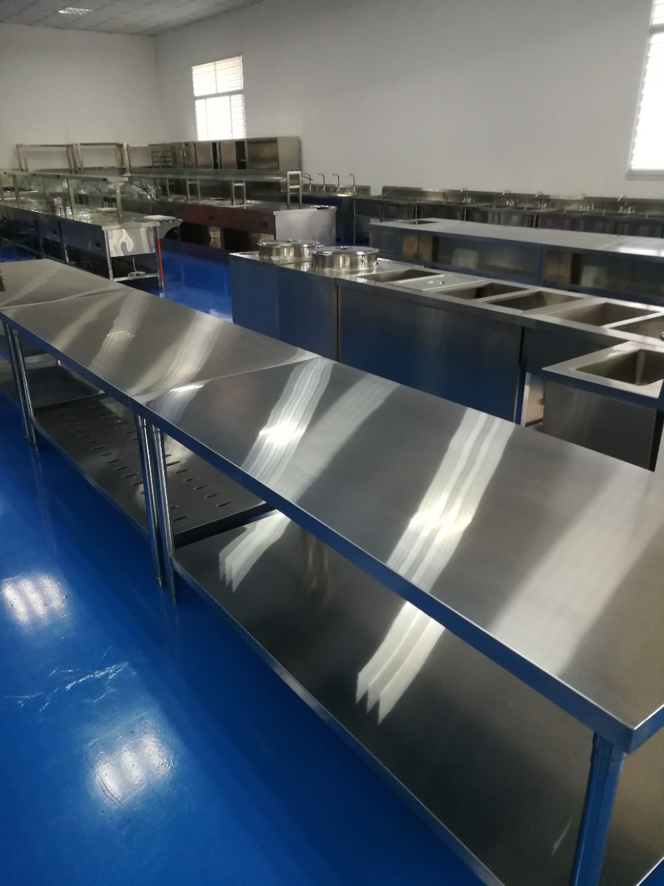 商用厨房304材质不锈钢炉灶酒店食堂厨房设备不锈钢台子