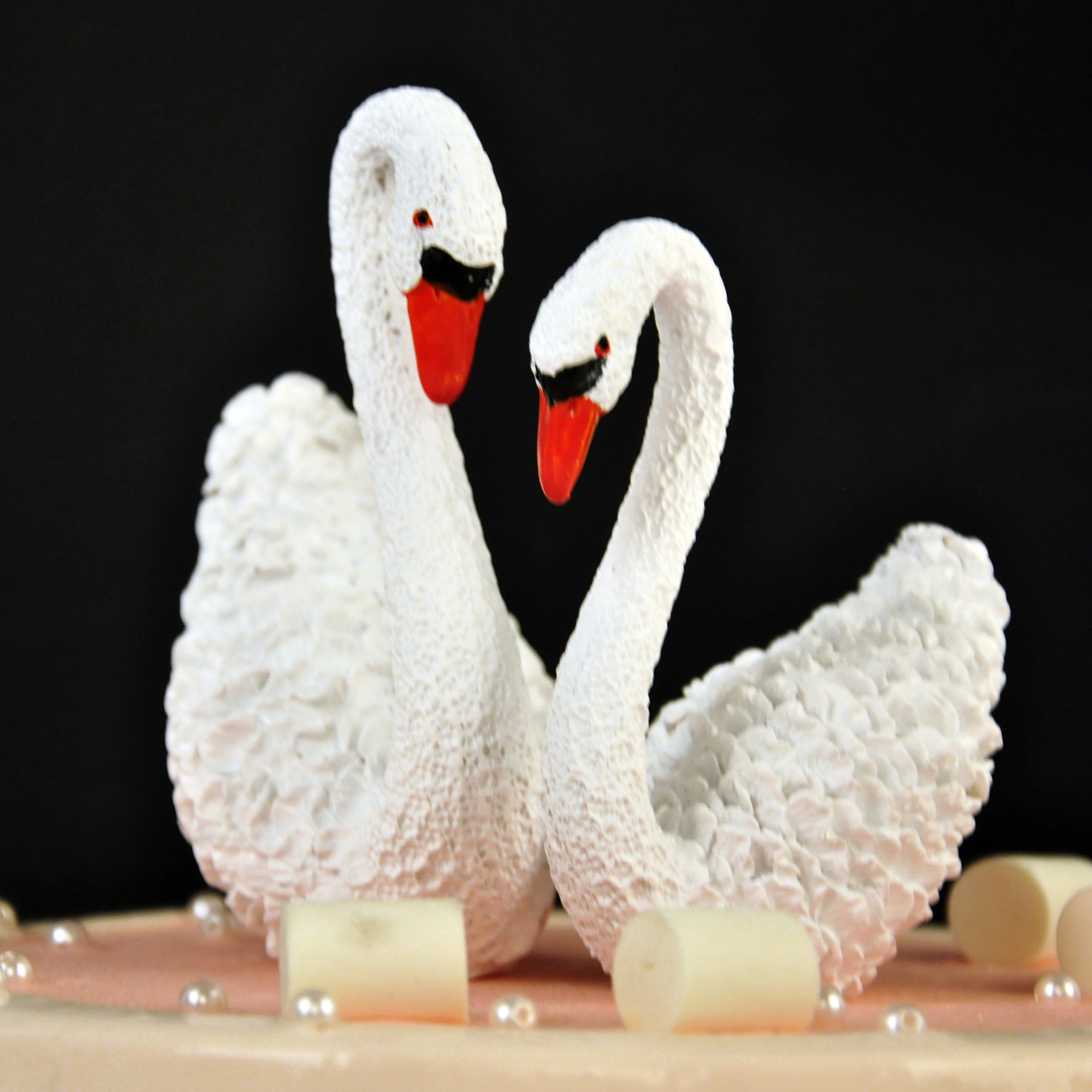 树脂情侣天鹅装饰摆件创意婚礼小摆件客厅房间天鹅摆件蛋糕摆设