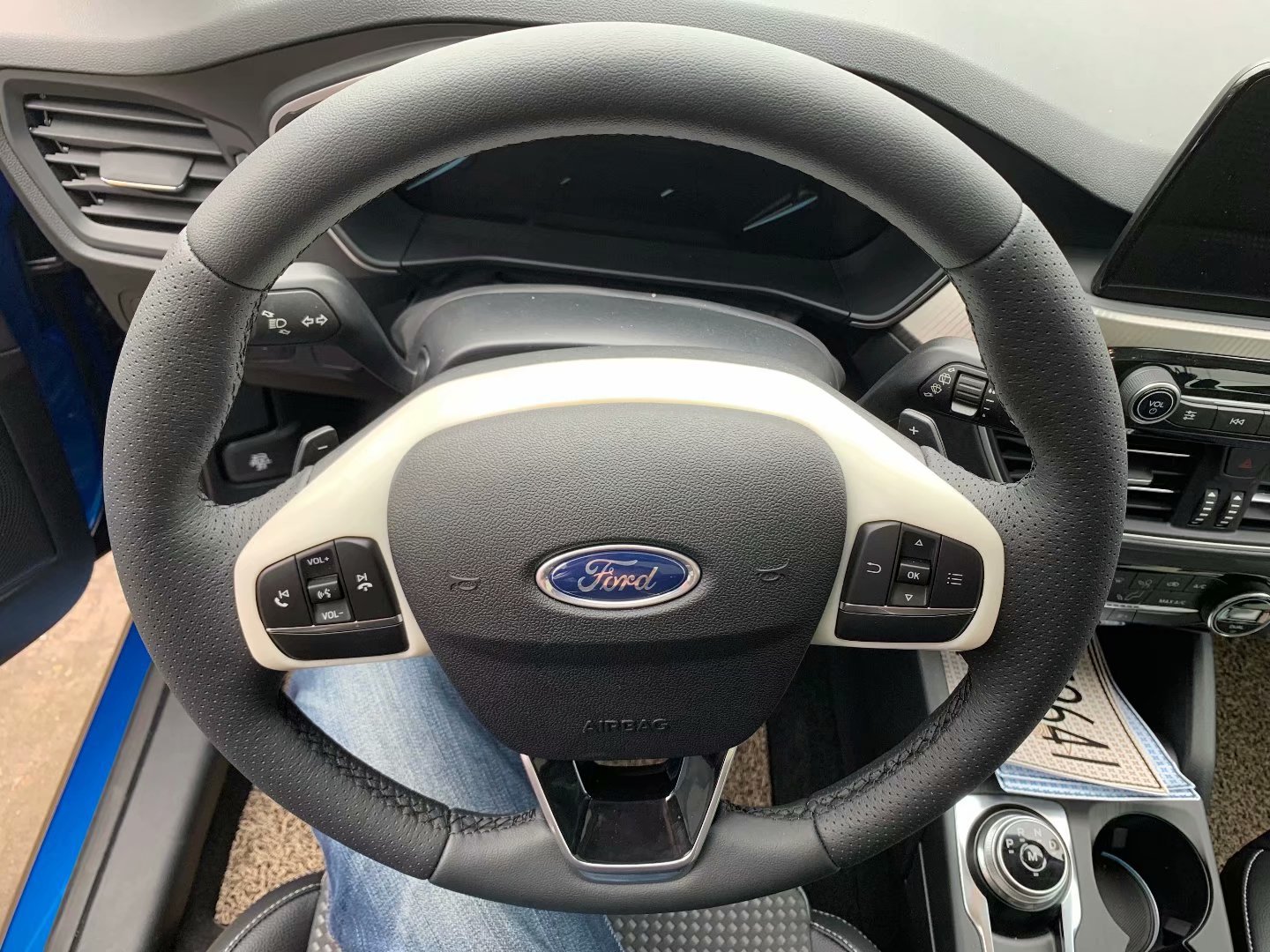 适用2019款福特福克斯改装方向盘亮片19新福克斯转盘亮片贴装饰