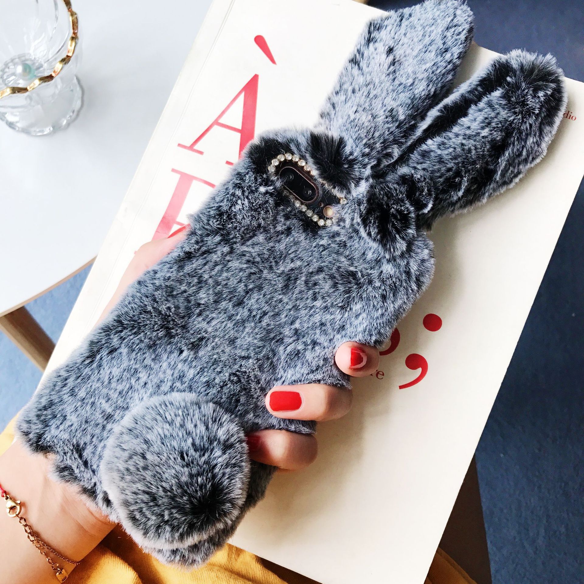 韩国毛绒兔子耳朵适用苹果11保暖手机壳创意8plus毛球兔子保护套