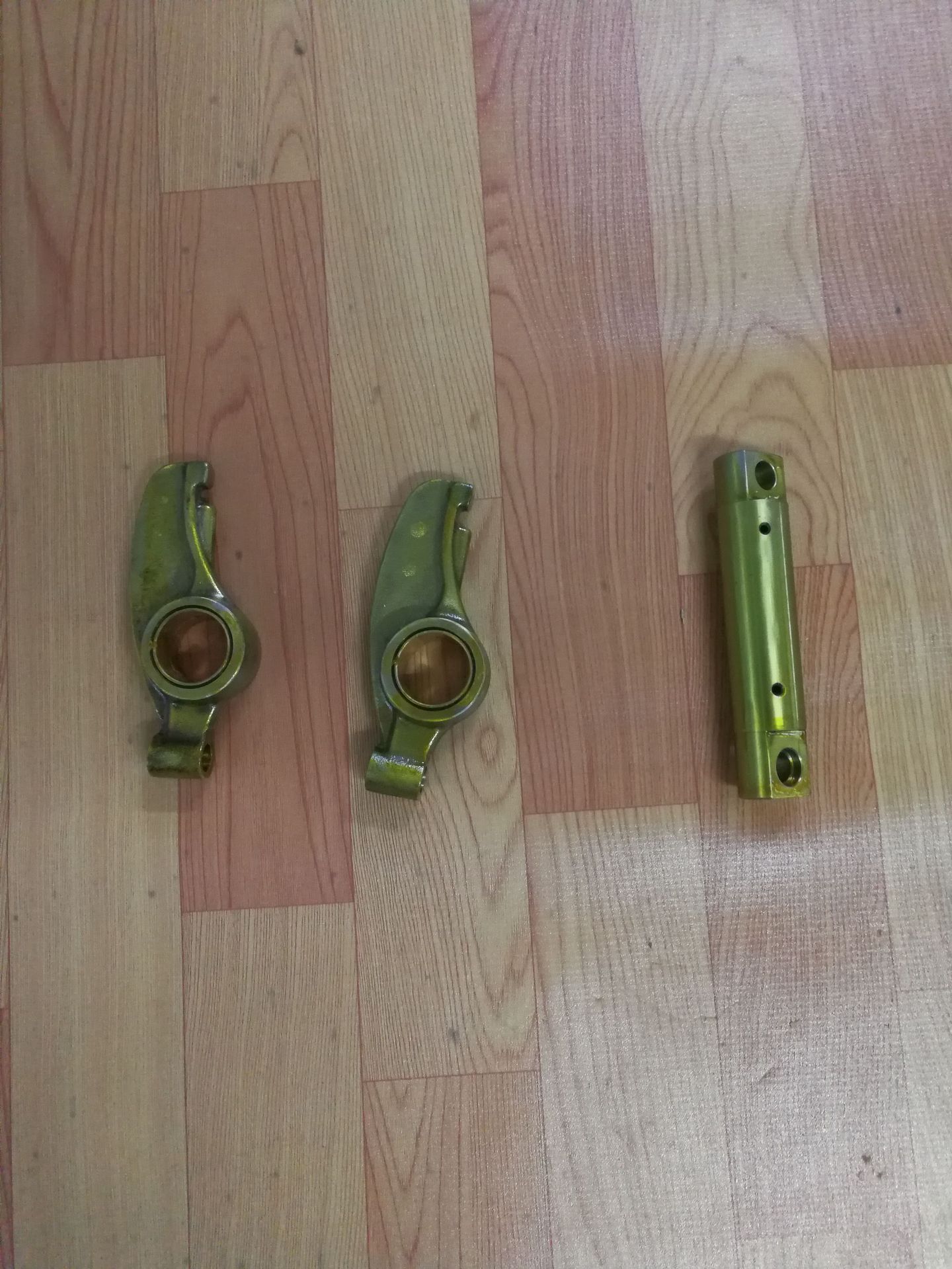 供应三菱s6r-pta发动机摇臂轴37504-44010