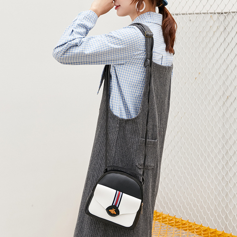Bee Backpack Women's Bag 2022 New Cool Contrast Color Korean Style Mobile Phone Portable Shoulder Crossbody Mini Bag