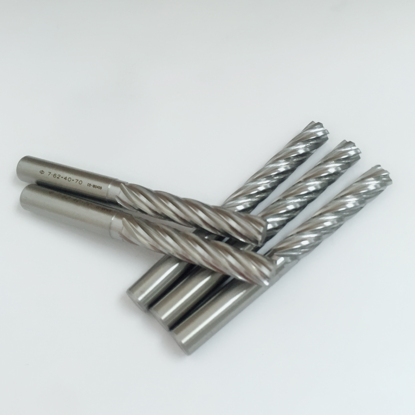 高速钢螺旋铰刀_厂家直供 生产高速钢六刃螺旋铰刀 可非标定制 - 阿里