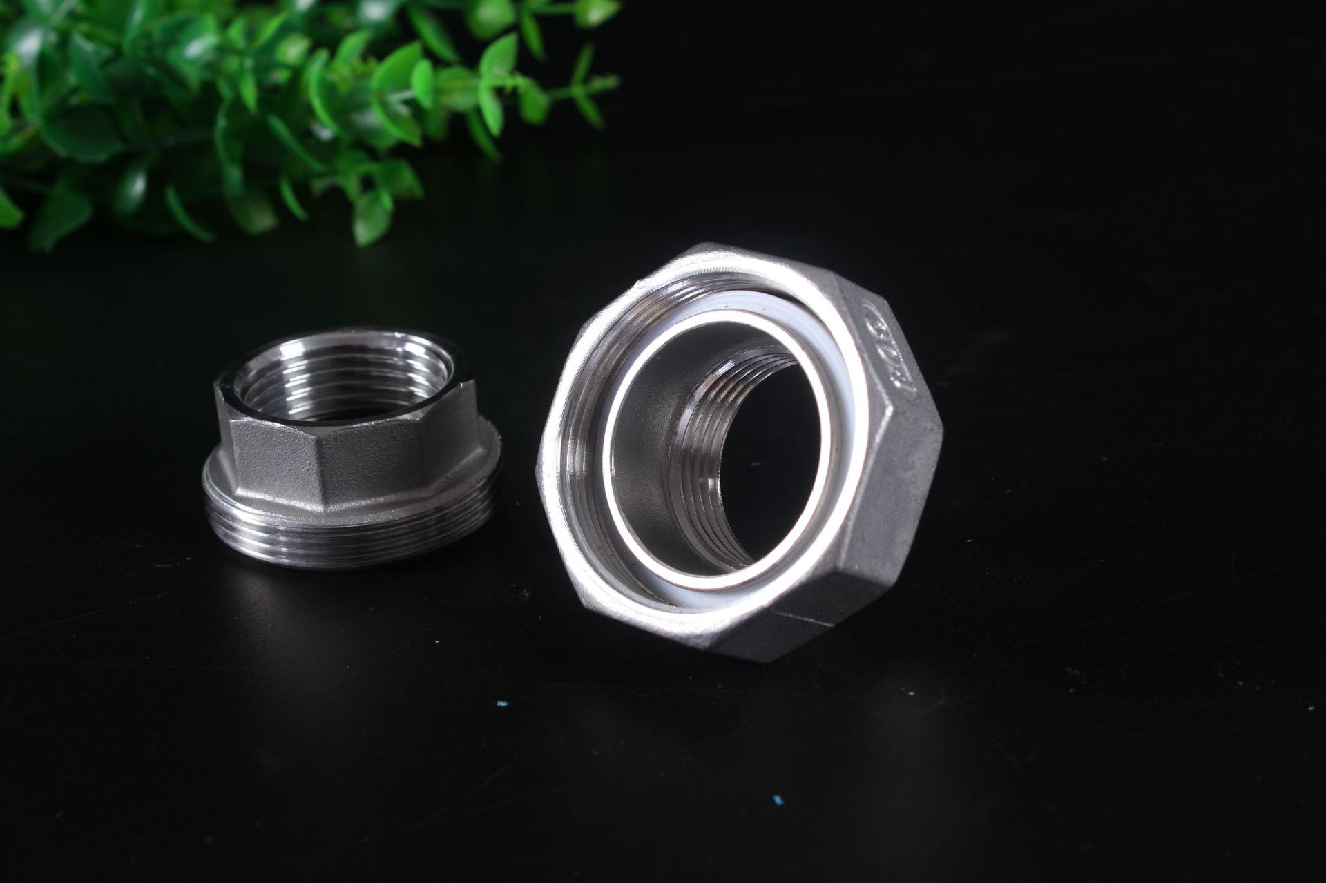 304不锈钢活接头内螺纹内牙内丝消防水暖燃气管件软密封平面由任