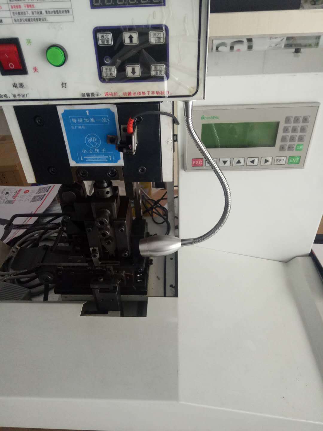 厂家直销水晶头压接机网线压接pc打头机电话线压接小金钢