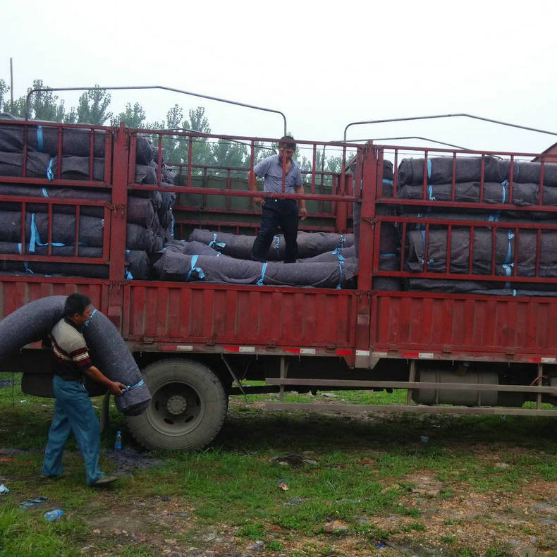 专业供应黑心棉大棚毛毡 搬家移动毛毡 工地桥梁养护毛毡-阿里巴巴