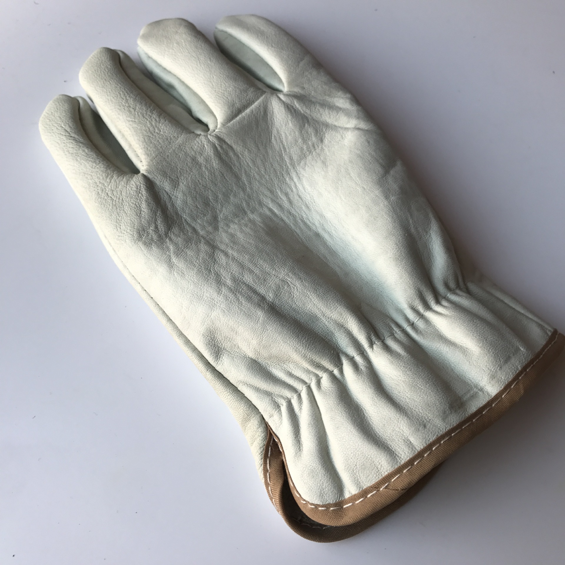 批发a级浅色羊皮短电焊手套耐磨焊接焊工防护电焊防护劳保手套