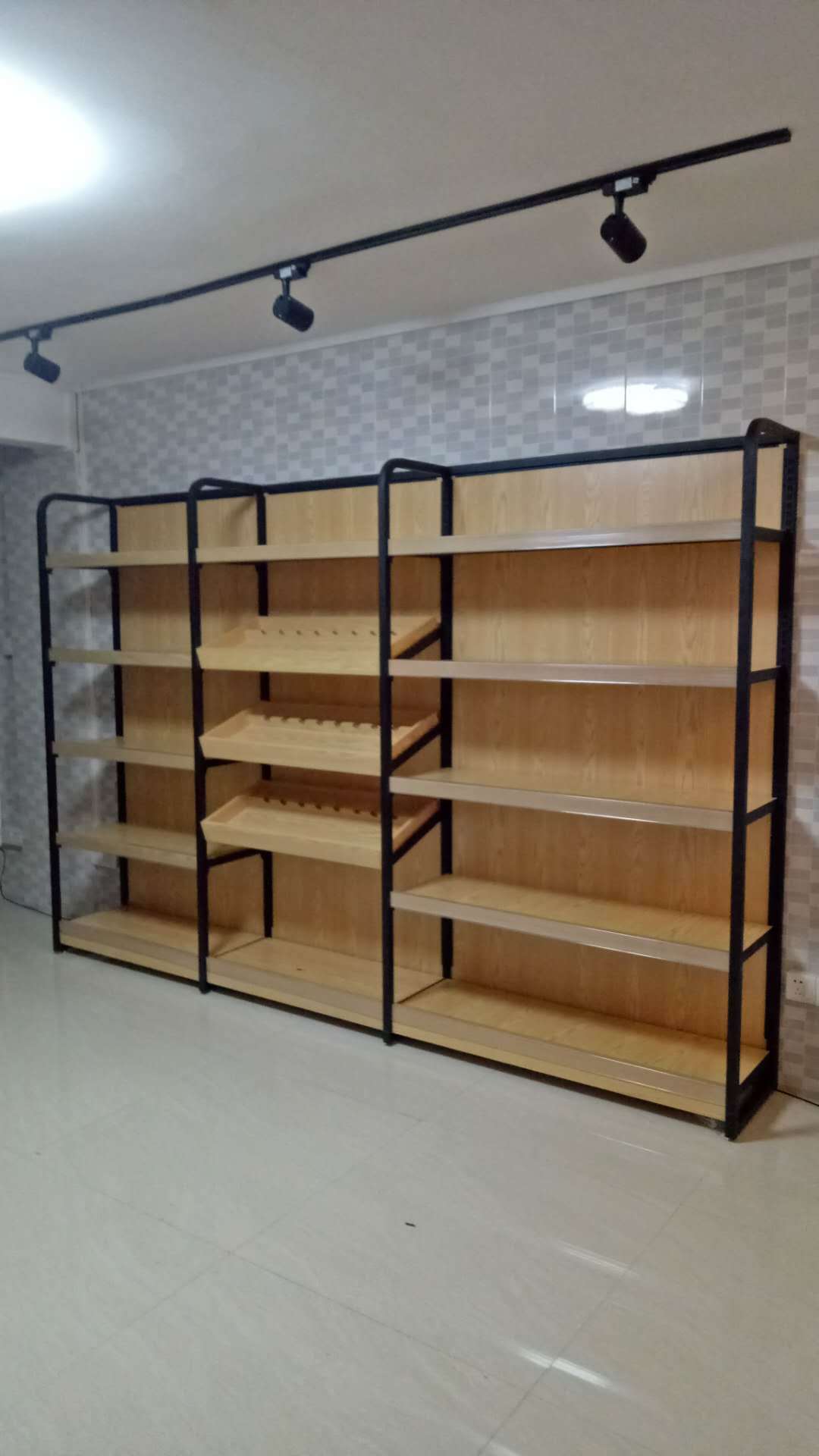 广州超市零食店货架展钢木单面货柜红酒架母婴店货架现货批发定制