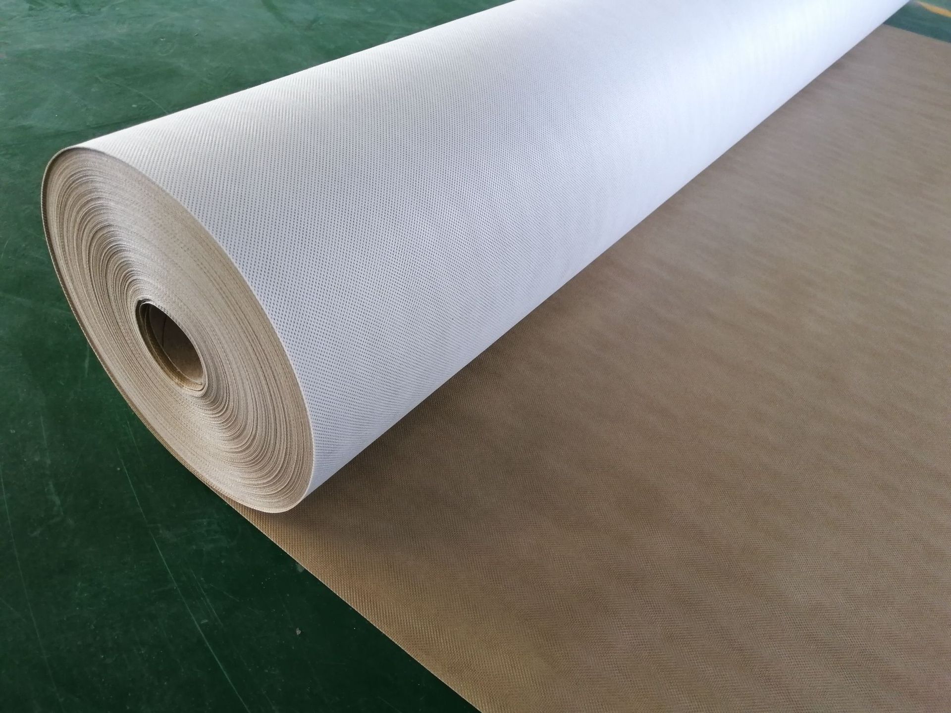 6厚sbs自粘型隔汽膜